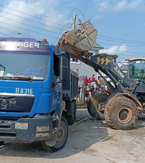 Julius Berger, stakeholders intensify rescue efforts after Port Harcourt building collapse